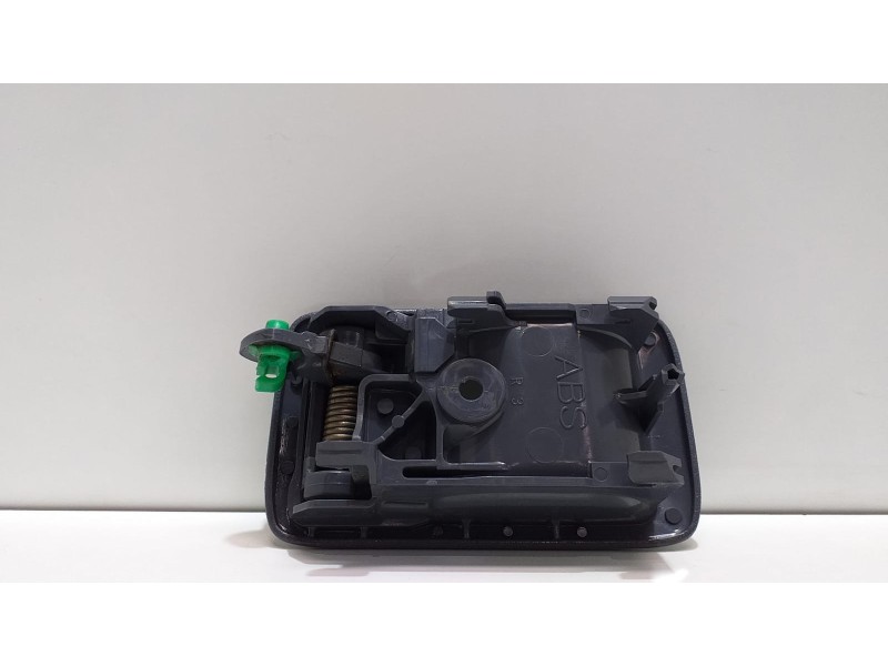 Recambio de maneta interior delantera derecha para toyota land cruiser (j9) td vx (5-ptas.) (kzj95) referencia OEM IAM 692051007