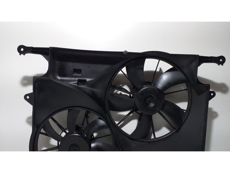 Recambio de electroventilador para chevrolet captiva 2.0 vcdi lt referencia OEM IAM 96837838 65121 