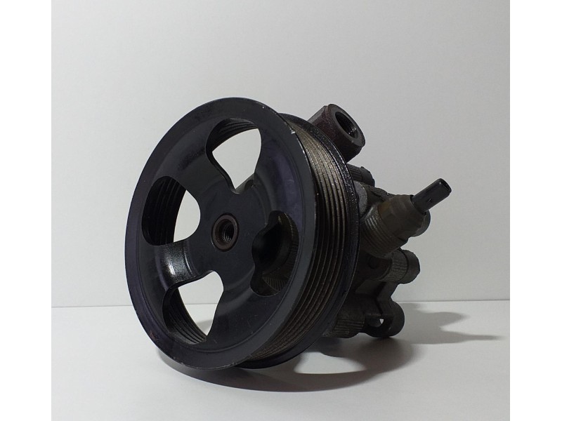 Recambio de bomba direccion para toyota avensis berlina (t25) 2.0 16v cat referencia OEM IAM 1AZ 73609 R