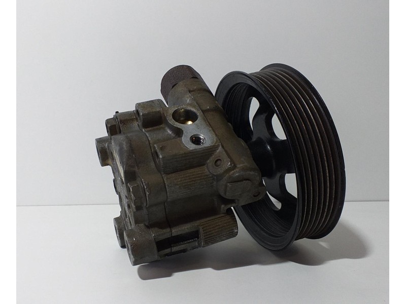 Recambio de bomba direccion para toyota avensis berlina (t25) 2.0 16v cat referencia OEM IAM 1AZ 73609 R