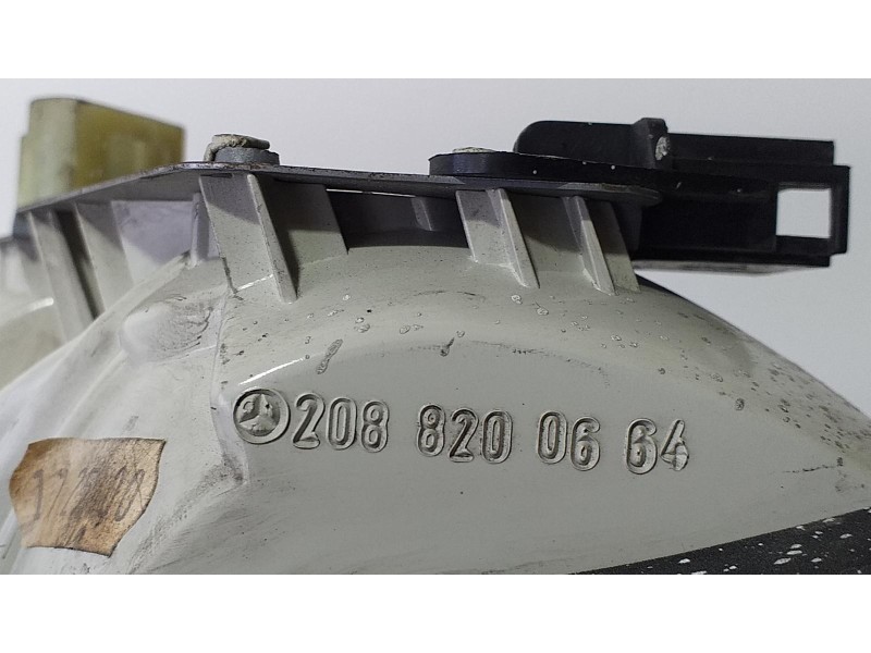 Recambio de piloto trasero derecho interior para mercedes-benz clase clk (w208) coupe 2.3 compresor cat referencia OEM IAM 20882