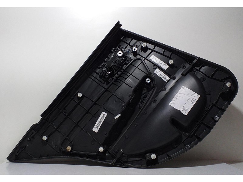 Recambio de guarnecido puerta trasera derecha para bmw serie 1 lim. (f20) m135i xdrive referencia OEM IAM 51427271980 65200 