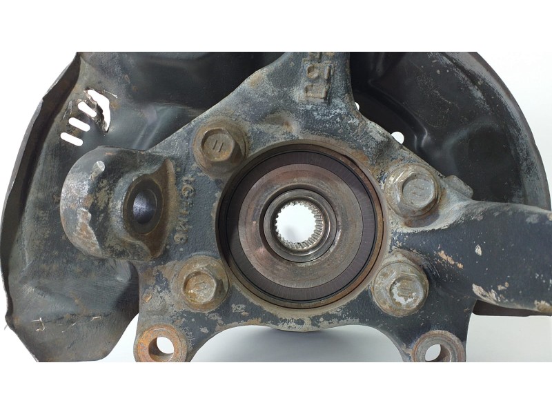 Recambio de mangueta delantera izquierda para toyota auris luna+ referencia OEM IAM 43212021 73689 R
