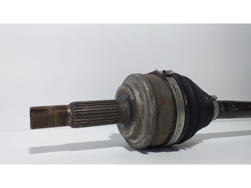 Recambio de transmision delantera izquierda para toyota auris luna+ referencia OEM IAM 4342002021 73692 R