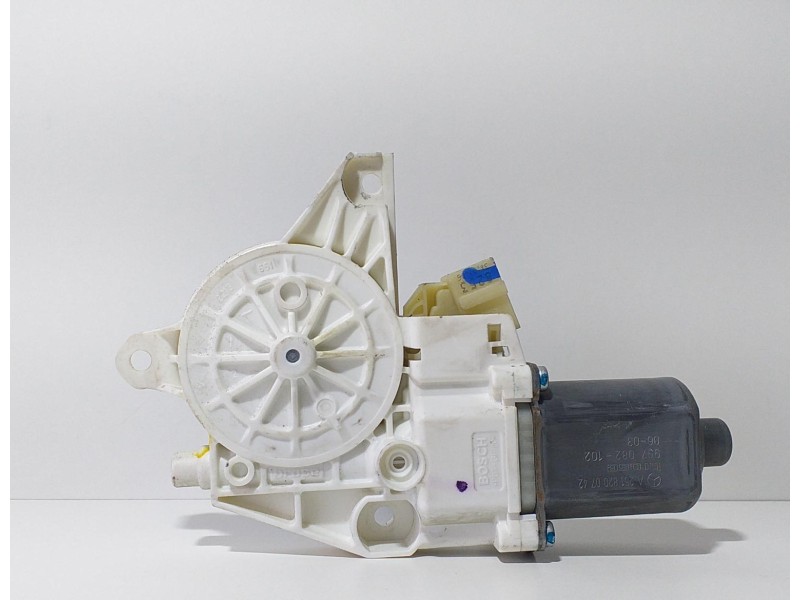 Recambio de motor elevalunas delantero izquierdo para mercedes-benz clase r (w251) 320 cdi l (251.122) referencia OEM IAM A25182