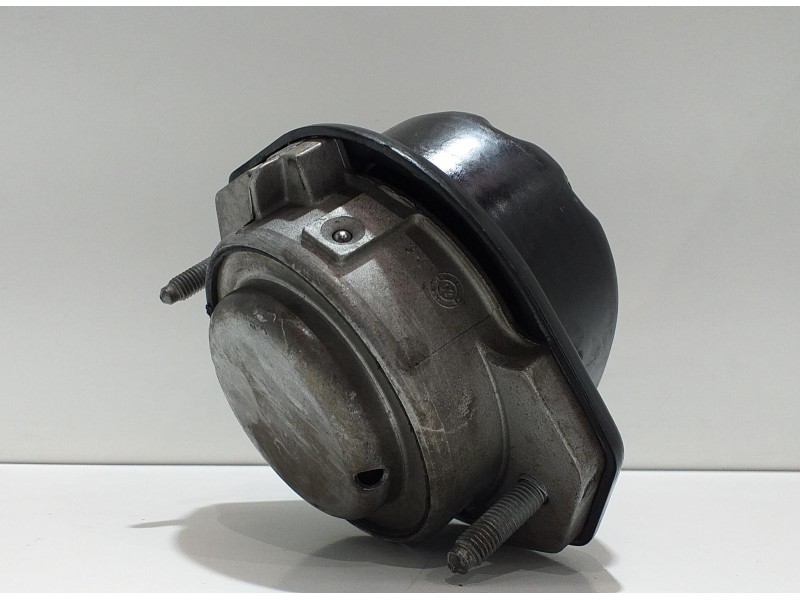 Recambio de soporte motor derecho para bmw serie 7 (e65/e66) 735i referencia OEM IAM N62B36A 53265 