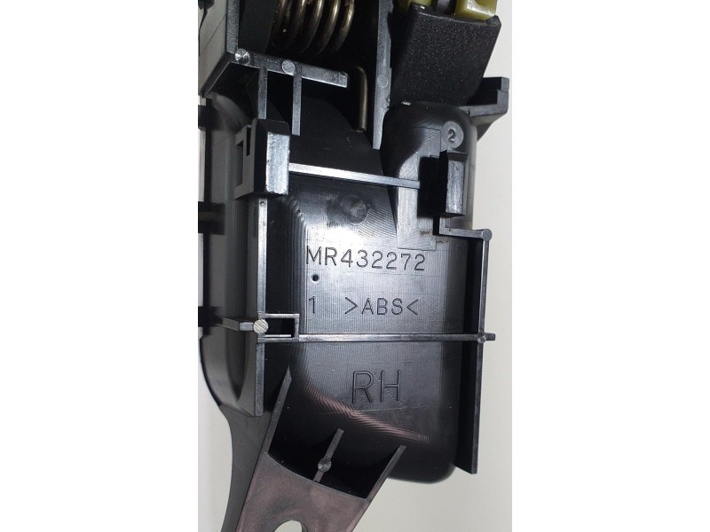 Recambio de maneta interior trasera derecha para mitsubishi montero (v60/v70) 3.2 di-d gls kaiteki (5-ptas.) referencia OEM IAM 