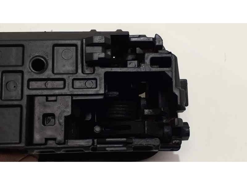 Recambio de maneta interior delantera izquierda para nissan x-trail (t30) comfort referencia OEM IAM 806718H30A 40242 