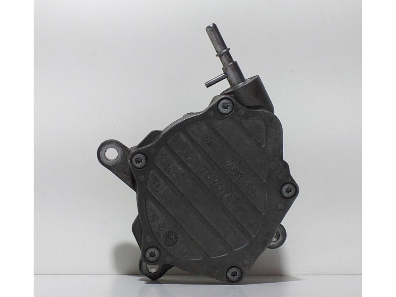 Recambio de depresor freno / bomba vacio para toyota corolla verso (r1) 2,2 d-4d sport referencia OEM IAM 2ADFHV 65321 
