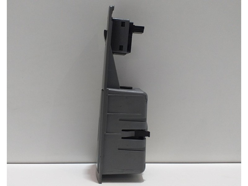 Recambio de mando elevalunas trasero izquierdo para bmw serie 7 (e65/e66) 735i referencia OEM IAM 7024489 53315 