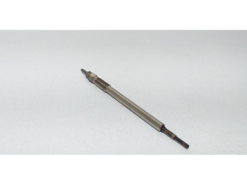 Recambio de calentadores para toyota corolla verso (r1) 2,2 d-4d sport referencia OEM IAM 198500R020 65331 