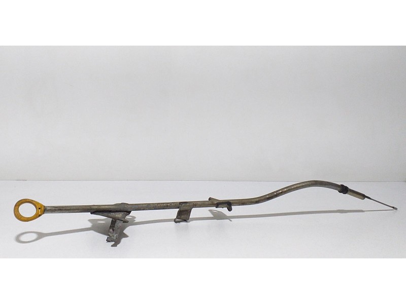 Recambio de varilla aceite para toyota corolla verso (r1) 2,2 d-4d sport referencia OEM IAM 2ADFHV 65333 