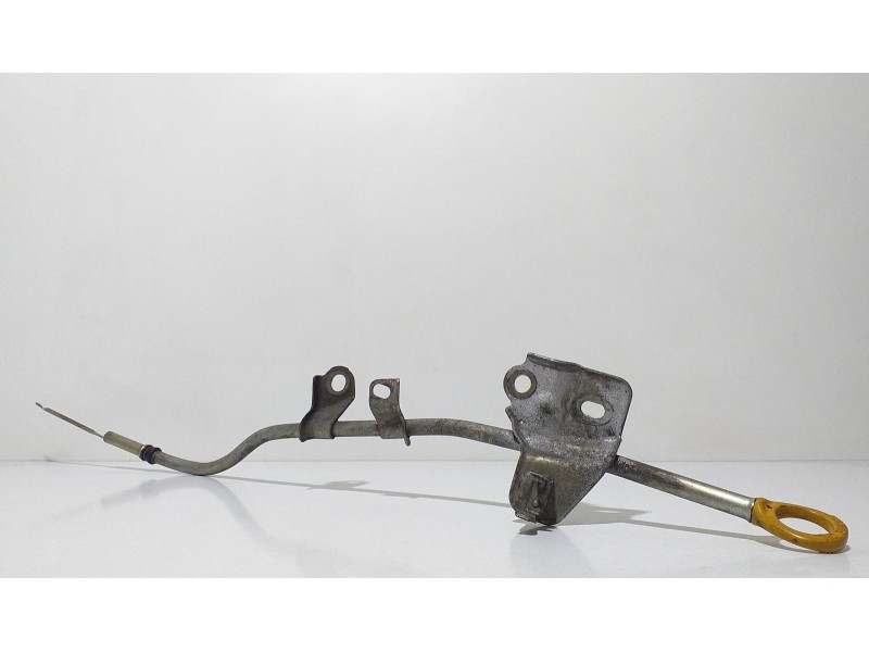 Recambio de varilla aceite para toyota corolla verso (r1) 2,2 d-4d sport referencia OEM IAM 2ADFHV 65333 