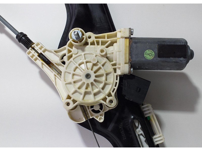 Recambio de elevalunas delantero izquierdo para bmw x5 (e70) xdrive30d referencia OEM IAM 7137019S 73820 R