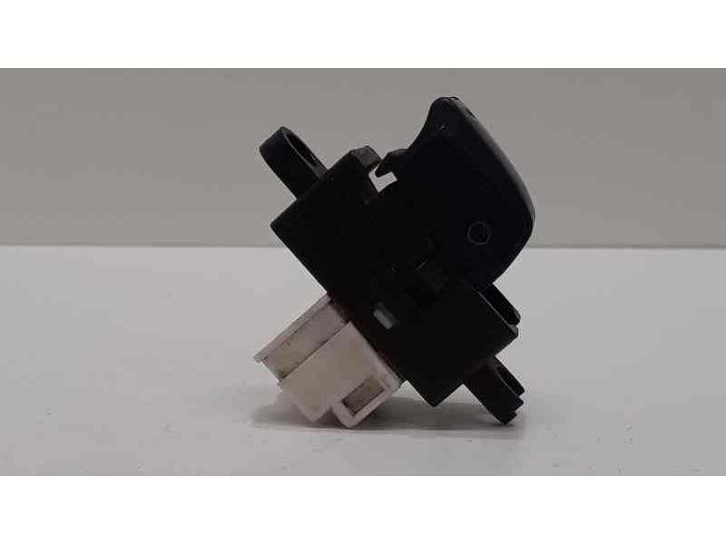 Recambio de mando elevalunas trasero izquierdo para nissan x-trail (t30) edition elegance referencia OEM IAM 254110V000 40255 