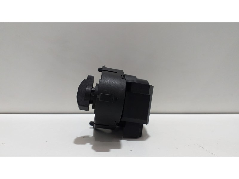 Recambio de motor apertura trampillas climatizador para bmw serie 7 (e65/e66) 735i referencia OEM IAM 6911820 53345 