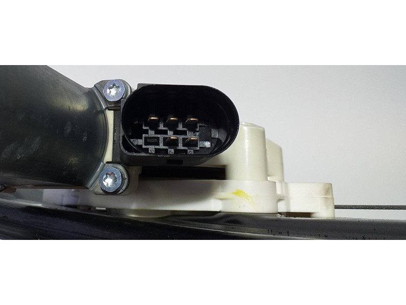 Recambio de elevalunas trasero derecho para bmw x5 (e70) xdrive30d referencia OEM IAM 7137030S 73840 R