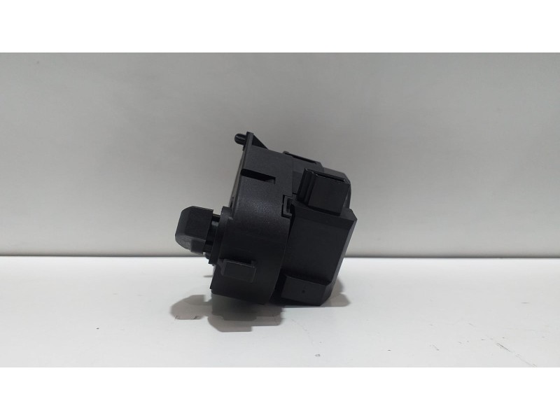 Recambio de motor apertura trampillas climatizador para bmw serie 7 (e65/e66) 735i referencia OEM IAM 6911826 53346 