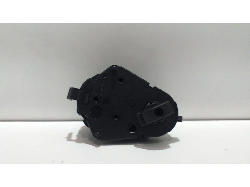 Recambio de motor apertura trampillas climatizador para bmw serie 7 (e65/e66) 735i referencia OEM IAM 6911826 53346 