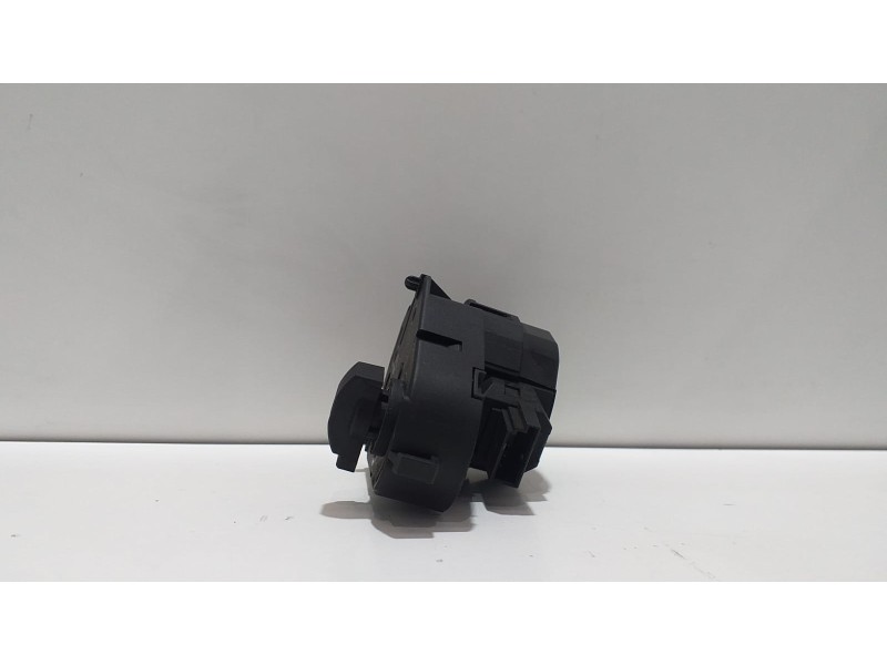 Recambio de motor apertura trampillas climatizador para bmw serie 7 (e65/e66) 735i referencia OEM IAM 6908979 53347 