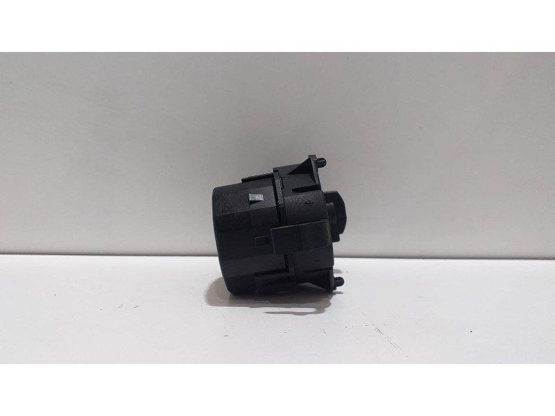 Recambio de motor apertura trampillas climatizador para bmw serie 7 (e65/e66) 735i referencia OEM IAM 6908979 53347 