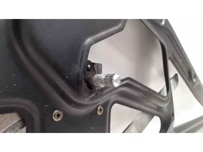 Recambio de elevalunas delantero derecho para mercedes-benz sprinter (w901,w904) caja cerr. 210 d (901.4/902.461-462) referencia