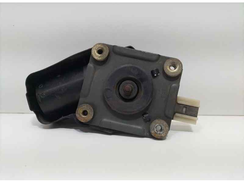 Recambio de motor limpia delantero para nissan terrano/terrano.ii (r20) se (5-ptas.) referencia OEM IAM 9390332388 85484 