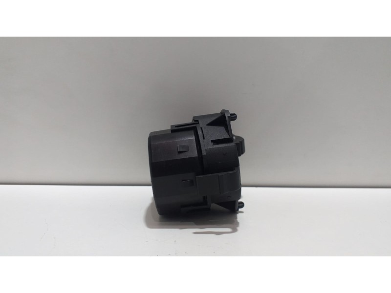 Recambio de motor apertura trampillas climatizador para bmw serie 7 (e65/e66) 735i referencia OEM IAM 6911823 53349 