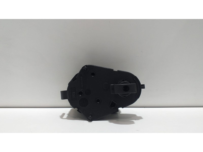 Recambio de motor apertura trampillas climatizador para bmw serie 7 (e65/e66) 735i referencia OEM IAM 6911823 53349 