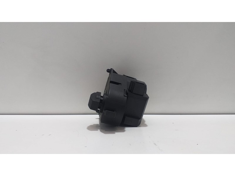 Recambio de motor apertura trampillas climatizador para bmw serie 7 (e65/e66) 735i referencia OEM IAM 6911821 53350 