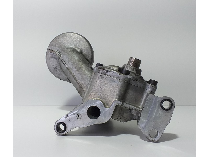 Recambio de bomba aceite para audi a6 avant (4f5) 3.0 tdi quattro referencia OEM IAM 8705161262 73874 R