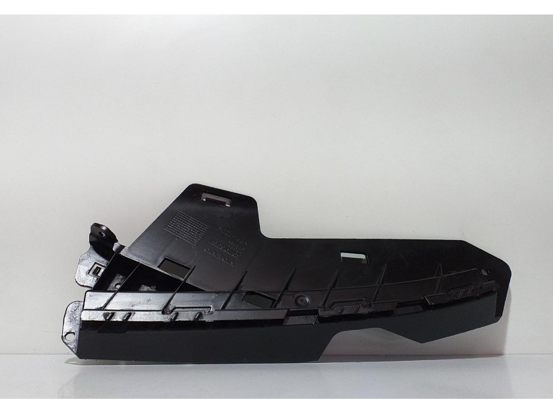 Recambio de guia paragolpes delantera izquierda para volvo xc70 kinetic awd referencia OEM IAM 30796387 65425 