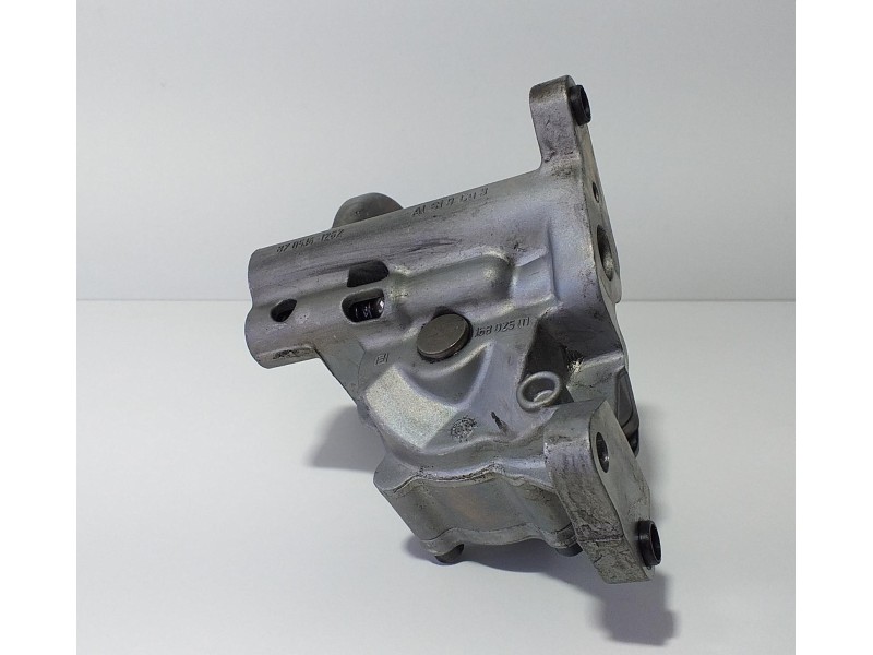 Recambio de bomba aceite para audi a6 berlina (4f2) 3.0 tdi quattro (165kw) referencia OEM IAM 8705161262 73879 R