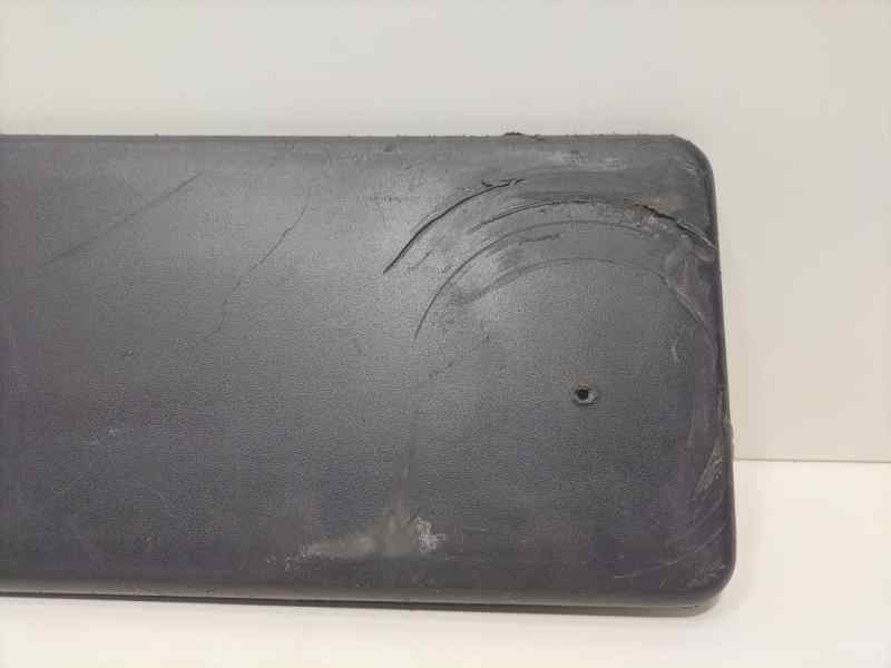 Recambio de portamatriculas para nissan terrano/terrano.ii (r20) se (5-ptas.) referencia OEM IAM 858120F010 85494 