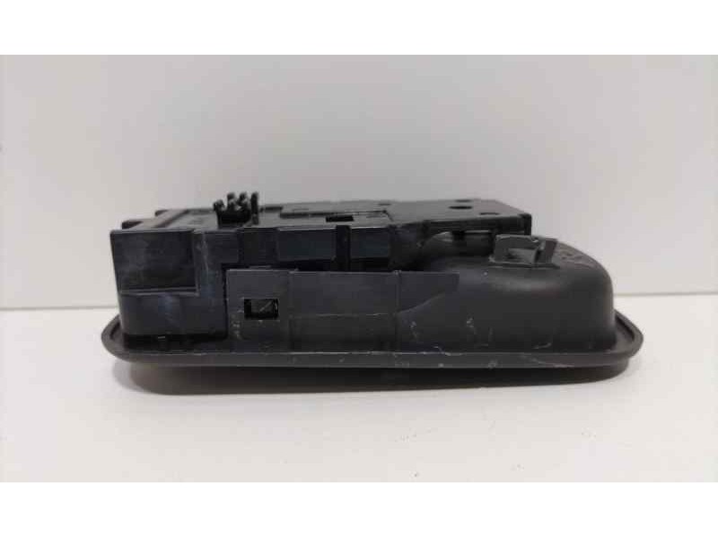 Recambio de maneta interior porton para nissan terrano/terrano.ii (r20) se (5-ptas.) referencia OEM IAM 806711F210 85507 