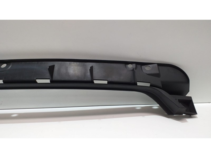 Recambio de molduras traseras para bmw serie 7 (e65/e66) 735i referencia OEM IAM 51128223270 53380 