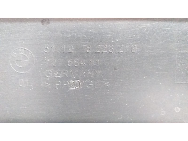 Recambio de molduras traseras para bmw serie 7 (e65/e66) 735i referencia OEM IAM 51128223270 53380 