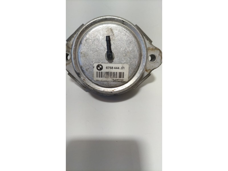 Recambio de soporte motor para bmw x5 (e53) 3.0d referencia OEM IAM 6758444 73917 R