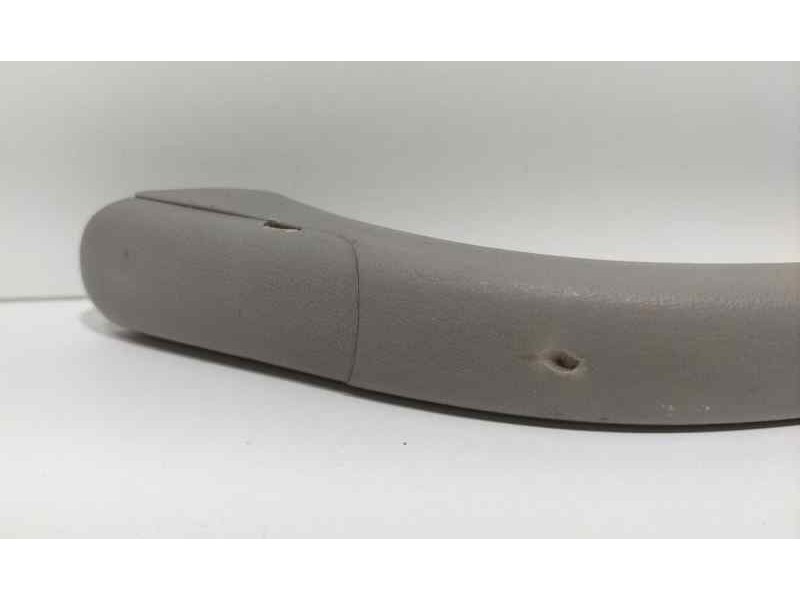 Recambio de maneta interior trasera izquierda para nissan terrano/terrano.ii (r20) se (5-ptas.) referencia OEM IAM 739409C000 85