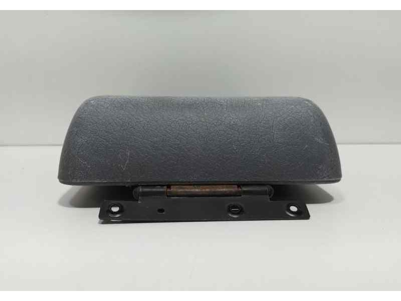 Recambio de apoyabrazos central para nissan terrano/terrano.ii (r20) se (5-ptas.) referencia OEM IAM 969200X800 85512 