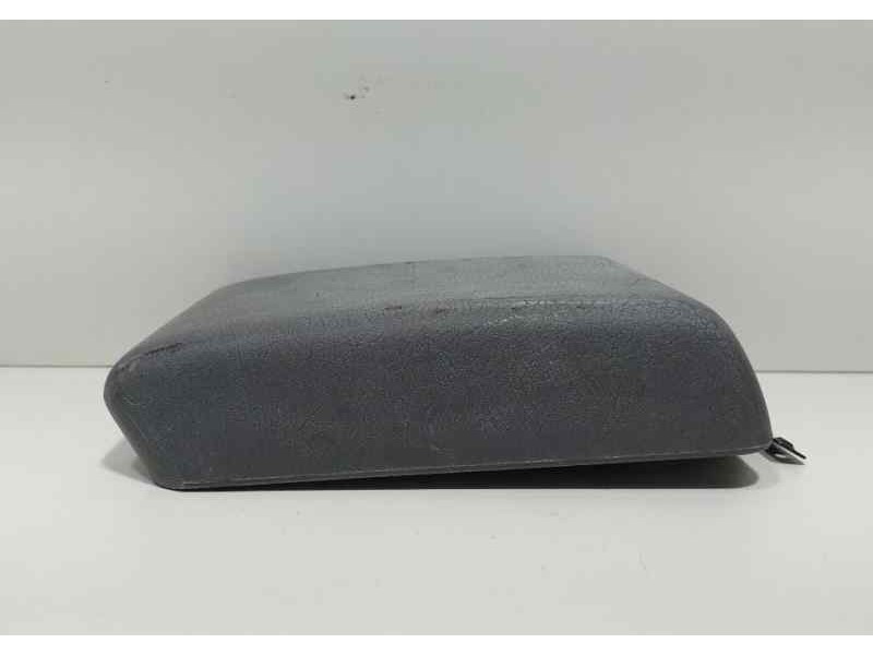 Recambio de apoyabrazos central para nissan terrano/terrano.ii (r20) se (5-ptas.) referencia OEM IAM 969200X800 85512 