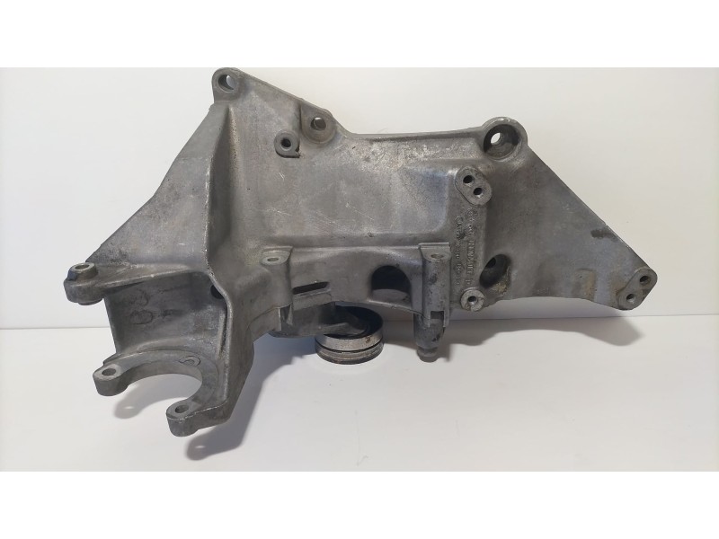 Recambio de soporte alternador para renault laguna ii (bg0) 1.9 dci diesel fap referencia OEM IAM 7700115750 73920 R