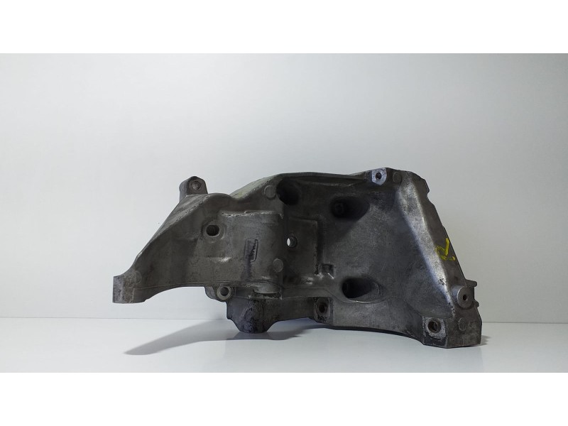 Recambio de soporte alternador para bmw x3 (e83) 2.0d referencia OEM IAM 11167802639 73925 R