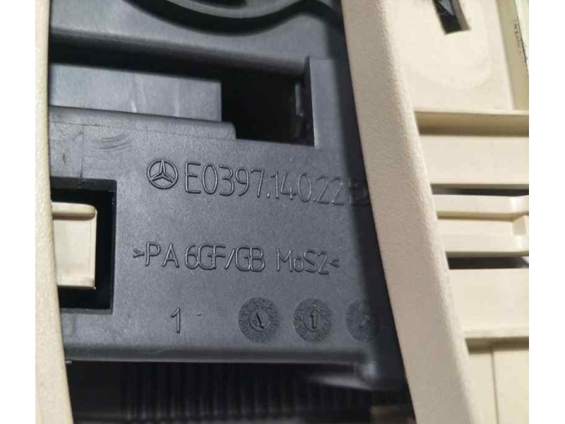 Recambio de cenicero para mercedes-benz clase e (w211) berlina e 270 cdi (211.016) referencia OEM IAM A2116800450 85518 