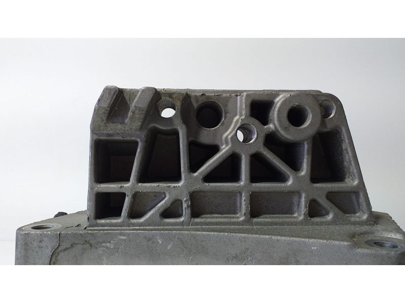 Recambio de soporte motor para opel corsa d catch me now referencia OEM IAM 55197848 73937 R