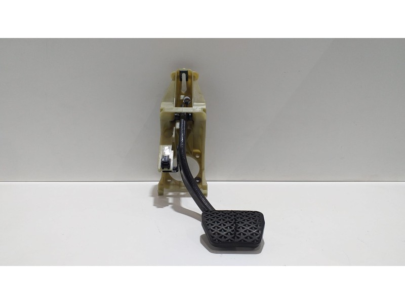 Recambio de pedal freno para bmw serie 7 (e65/e66) 735i referencia OEM IAM 35106752517 53402 