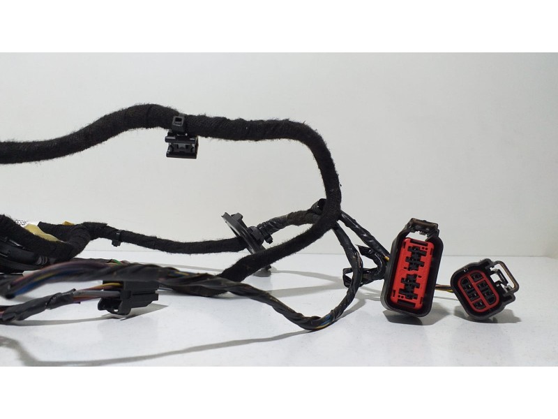 Recambio de puerta trasera izquierda para volvo xc70 kinetic awd referencia OEM IAM D5244T10 65491 