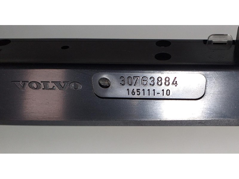 Recambio de luz central de freno para volvo xc70 kinetic awd referencia OEM IAM 30763884 65495 