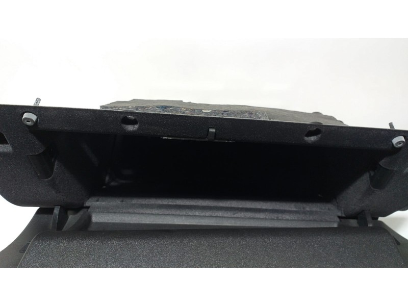 Recambio de guantera para volvo xc70 kinetic awd referencia OEM IAM 30676278 65499 