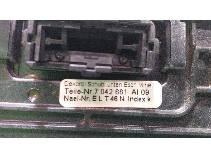 Recambio de molduras delanteras para bmw serie 7 (e65/e66) 735i referencia OEM IAM 7042661 53411 